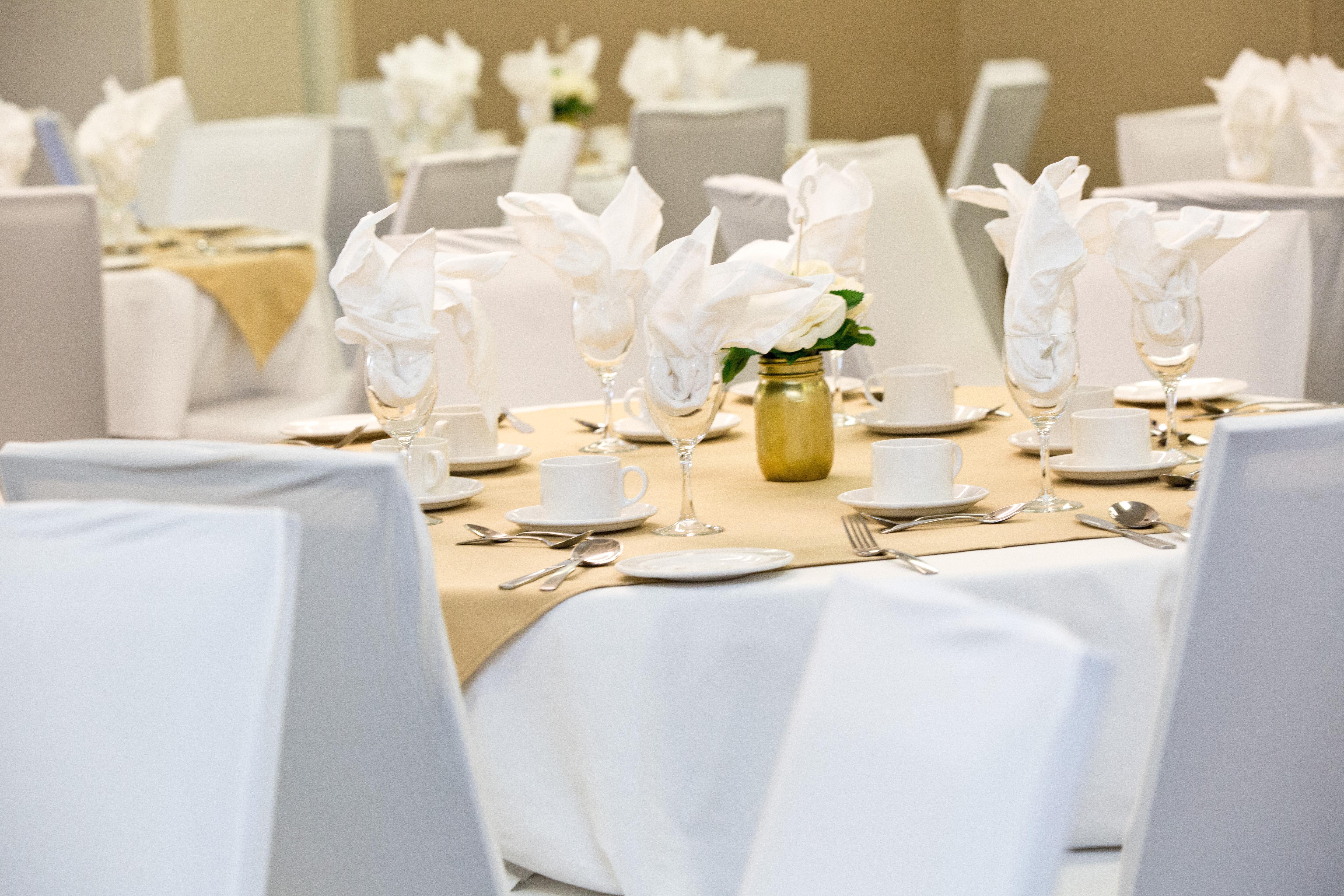 Waterfront By Ihg Peterborough