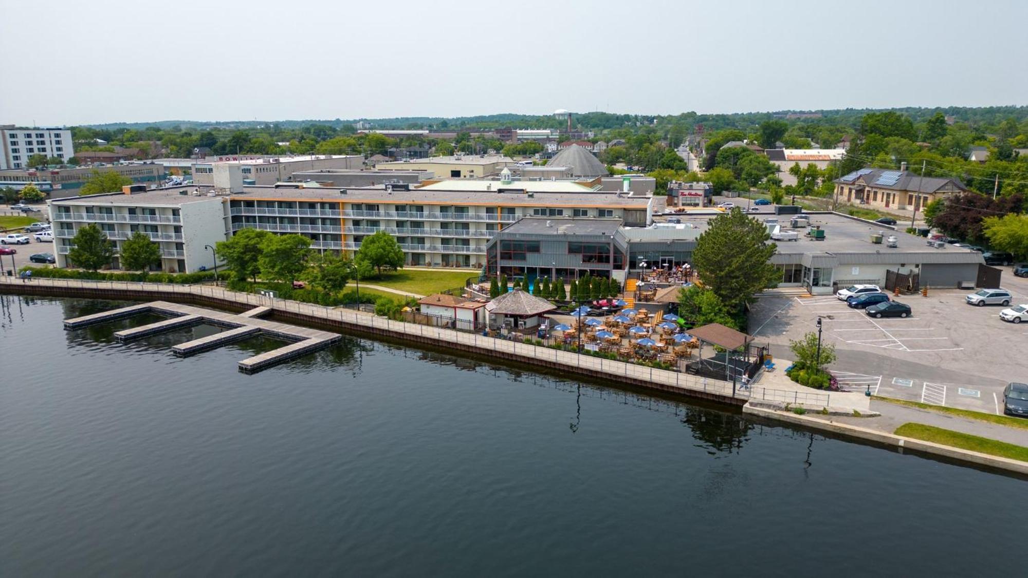 Waterfront By Ihg 3*