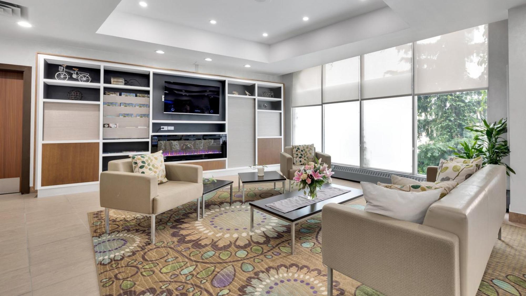 Hotel Waterfront By Ihg 3*